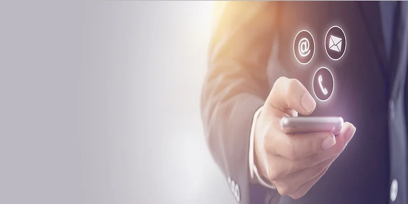 Liên lạc qua hotline nhà cái Kubet
